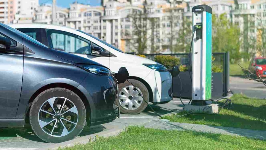 electric cars charging/electricvehiclebuzz.tech